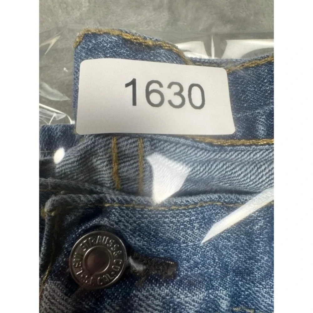 Levi's Denim Shorts Mens 36 550 Relaxed Fit Medium Wash Blue Jean Shorts